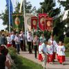 Rund 300 Gläubige feierten bei idealem Wetter mit Pater Josef Arackaparambil das Patrozinium der Marienkapelle in Rettenbach. 	