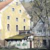 Bis heute strahlt die Klostermühle am Roggenburger Weiher den Charme vergangener Tage aus, der in Liedern und Gedichten besungen und beschrieben wird. 
