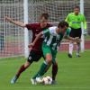 Sie erzielten vor etwas über 100 Zuschauern drei der vier Tore: Nördlingens Fabian Miehlich (links) traf zum 1:1, Bernd Scheu erzielte das 1:2 und das 1:3. Im Hintergrund TSV-Torhüter Michael Lutz. 	