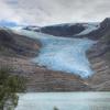 Der stark geschmolzene norwegische Gletscher Engabreen,  aufgenommen im September 2009. 