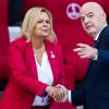 Bundesinnenministerin Nancy Faeser (l) und FIFA-Präsident Giovanni Infantino bei der WM in Katar.