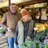 Heike und Peter Uhl geben Ende des Jahres ihren Gemüsestand auf dem Augsburger Stadtmarkt auf. Die Gärtnerei mit Hofverkauf in der Hammerschmiede führt das Ehepaar aber weiter.