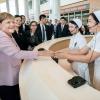 Die damalige Bundeskanzlerin Angela Merkel besucht Anfang September 2019 das Tongji-Krankenhaus in Wuhan. Einige Wochen später beherrscht der Kampf gegen den Corona-Ausbruch auch das berühmte chinesische Krankenhaus. „Der Besuch hat der Kanzlerin später dabei geholfen, die Gefahr einzuschätzen“