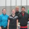 Die Erstplatzierten der Tischtennis-Vereinsmeisterschaft: (von links) Veronika Reisacher, Mirjam Wundlechner und Sarah Strack sowie Martin Poschag, Thomas Beintner und Miklas Kraft.  	