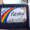 Viele Kinder malten Regenbogen als Zeichen der Hoffnung in der Corona-Krise. Nun sieht es im Landkreis Aichach-Friedberg tatsächlich hoffungsvoller aus. 