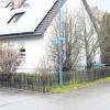 „Im Feldle“ und in der „Grabenstraße“ in Riedheim wünschen sich viele Anwohner eine verkehrsberuhigte Zone.  