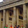 Vor dem Brandenburger Tor (von links): Martin Beck, Thomas Jakob, Dorothea Gaudernack, Carina Kienle und Bernhard Satzenhofer.  