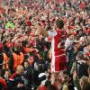 Nach dem gewonnenen Relegationsduell gegen den VfB Stuttgart feierte Christopher Lenz den ersten Aufstieg von Union Berlin mit den Fans im Stadion. Der Klassenerhalt wäre bestimmt ein weiterer gelungener Anlass für eine Party.