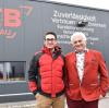 Haben für sich erkannt, dass es nicht schadet, sich Zeit für die Betriebsübergabe zu nehmen: Vater Alfred Bircks (65) mit seinem Sohn David (36), Geschäftsführer von DTB Donau-Trocken-Bau in Rennertshofen. 