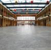 Die Grundschule in Zusmarshausen im Landkreis Augsburg bleibt bis 23. März geschlossen. Ebenso menschenleer wird es auch in den Staatstheatern und in den großen Konzerthallen Bayerns in den nächsten Wochen sein.  	
