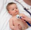 Kleinkinder und Babys haben meist nur einen milden Verlauf, wenn sie sich mit dem Covid-19-Virus anstecken.