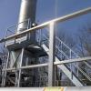 Angeblich rund 100 000 Kubikmeter Biogas fallen pro Jahr bei Aviretta an, davon sollen im vergangenen Jahr gut 80 Prozent in dieser Fackel nutzlos verbrannt worden sein. Jetzt hat das Unternehmen nach eigener Aussage die Probleme im Griff. 