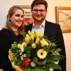Thomas Reicherzer (mit Lebensgefährtin Bianca Hecker) wurde am Sonntag in Wittislingen zum Bürgermeister gewählt.