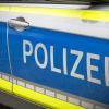 Mit einer nackten Frau bekam es die Polizei bei einem Einsatz in Haunstetten zu tun. 