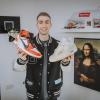 Mit einem Paar Sneakers als Startkapital hat Fabian Arnold aus Ummendorf ein erfolgreiches Geschäft aufgebaut. Und sich schon mehr als einen Wunsch erfüllt. 