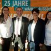FW-Vorsitzender Hubert Aiwanger kam zum 25. Jubiläum des Stadtverbands nach Augsburg und feierte (von links) mit Vorsitzender Angelika Lippert, Bayern-Generalsekretärin Susann Enders und Susanne Rößner (FW Augsburg).