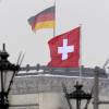 Die Schweizer Justiz hat Haftbefehle gegen drei nordrhein-westfälische Steuerfahnder erlassen. Foto: Rainer Jensen / Archiv dpa