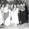 Historische Aufnahme: Die Mitglieder des katholischen Frauenbunds Babenhausen bei einem Krippenspiel im Jahr 1950. 