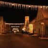In Rennertshofen werden die Weihnachtsketten die Straßenbeleuchtung ersetzen. 