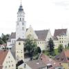 Ein gewaltiger Anblick: Das Fuggerschloss von einer Feuerwehrleiter aus fotografiert. Der Markt Babenhausen hat sich nun um ein „Museum der Bayerischen Geschichte“ beworben. Das Fuggerschloss würde einen guten Rahmen bieten.  