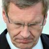 Bundespräsident Christian Wulff: Ein Privatkredit über eine halbe Million Euro macht dem Bundespräsidenten Ärger. 