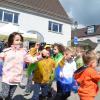 Die Kindergartenkinder sorgten mit einem bunten Tanz für Frühlingsgefühle.
