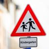 Im Freistaat Bayern kann der Bedarf an Plätzen in der Kindertagesbetreuung derzeit nicht gedeckt werden.