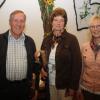 Georg Wissmiller und Maria Binzer (von links) wurden bei der Bürgerversammlung in Unteregg für 50-maliges Blutspenden geehrt. Bürgermeisterin Marlene Preißinger gratulierte.
