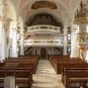 Die Blindheimer Pfarrkirche St. Martin dominiert das Ortszentrum. 