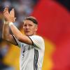 Der wochenlang verletzte Bastian Schweinsteiger spielte beim 2:0-Sieg der DFB-Elf gegen Ungarn wieder rund 20 Minuten mit.