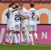 Am Ende gewann der FC Augsburg trotz schwacher zweiter Halbzeit mit 2:1 gegen die TSV Hoffenheim.