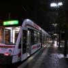Eine tätliche Auseinandersetzung gab es an einer Tram-Haltestelle in Augsburg.