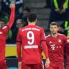 Auch Thomas Müller (Zweiter v. r.) durfte nach dreieinhalb Monaten wieder über einen Torerfolg jubeln. Mit ihm freuten sich (v. l.) Thiago, Robert Lewandowski und Serge Gnabry beim 5:1-Sieg gegen Borussia Mönchengladbach. 	