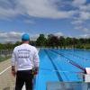 Ein leeres Schwimmerbecken zum Saisonstart: Aktuell haben Bademeister Manuel Brandt und sein Team in Donauwörth noch einen entspannten Job.