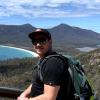 Markus Müller liebt Australien – und hat das Land zum inzwischen siebten Mal besucht. Das Foto zeigt ihn am Wineglass Bay (Tasmanien). 	