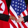 US-Präsident Donald Trump (rechts) mit dem nordkoreanischen Machthaber Kim Jong Un bei einem Treffen im Capella Resort auf der Insel Sentosa.