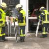 In München ist ein Autofahrer in eine Bäckerei gerast. 