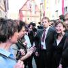 Im April 2009 besuchte Bundespräsident Horst Köhler (ganz rechts) mit seiner Ehefrau Luise die historische Stadt Nördlingen. Köhler freute sich über den herzlichen Empfang im Ries. Foto: Dieter Mack