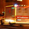 Rettungskräfte vom Roten Kreuz werden im Einsatz beleidigt und angegriffen.