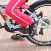 Ein 64-jähriger Mann hat eine neunjährige Radlerin in Tussenhausen angefahren (Symbolbild).