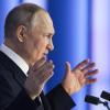 Dieses von der staatlichen russischen Nachrichtenagentur Sputnik via AP zur Verfügung gestellte Foto zeigt Wladimir Putin während seiner jährlichen Rede zur Lage der Nation.