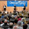 Viel Publikum beim LT-Podium zur Bürgermeisterwahl in Kaufering mit (von links) Thomas Salzberger (SPD), Moderator Dominic Wimmer und Dr. Patrick Heißler (GAL).