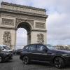Die Mehrheit der Pariser Bürger ist dafür, dass die Parkgebühren für die SUV-Geländewagen von außerhalb dreimal so teuer werden.