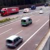 Mit einer Telematik wollen Bürgermeister die Zahl der Unfälle auf der sechsspurigen Autobahn A8 - hier bei Edenbergen - verringern.  