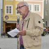 ÖDP-Stadtrat Stefan Meiser (hier bei einer Demonstration Ende September) will erreichen, dass Landsberg zum "sicheren Hafen" für Flüchtlinge wird.