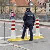 Anti-Terror-Schutz und schwer bewaffnete Polizisten gehören mittlerweile auch zum Landsberger Fasching.