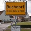 In Buchdorf gab es einen Vorfall, bei dem ein kleiner See mit Öl kontaminiert wurde. 