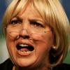 Claudia Roth nennt Mixa in einem Atemzug mit Pol Pot