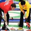 Deutsche Curling-Teams wahren Halbfinal-Chancen