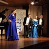 Ein "Feuerwerk der Operette" zündeten beim Neujahrskonzert im Aichacher Pfarrzentrum (von links) Stefanie C. Braun, Eugene Amesmann, Theresa Grabner und Oliver Weidinger zusammen mit Pianist Stellario Fagone.